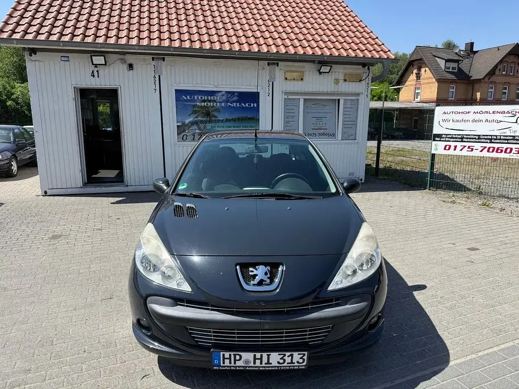 Gebraucht Peugeot 206+ Basis 68 PS (50 kW) 2010 Grau Kleinwagen