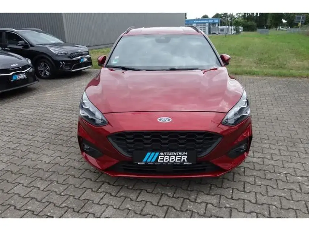 Gebraucht Ford Focus ST-Line 150 PS (110 kW) 2020 Metallic) (rot Kombi
