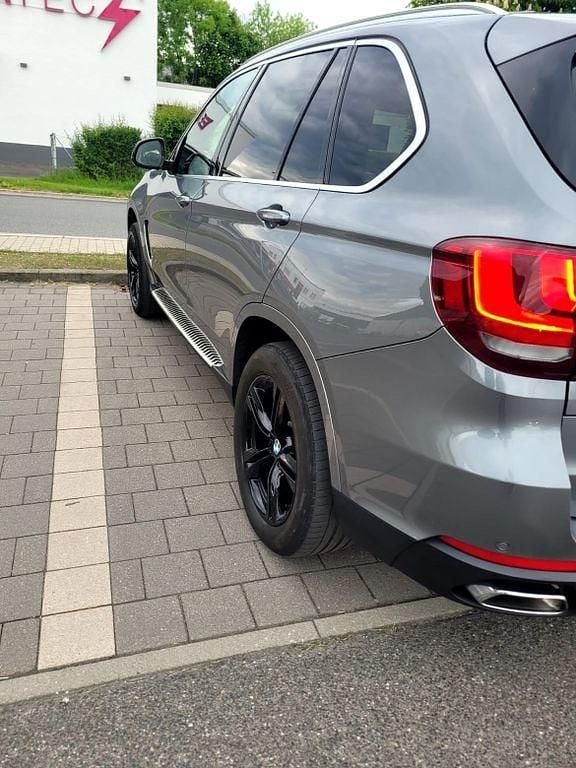 Gebraucht BMW X5 Sport Line 313 PS (230 kW) 2015 Grau SUV