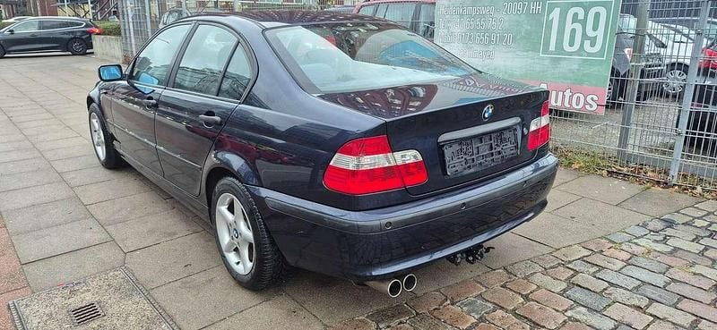 Gebraucht BMW 318 143 PS (105 kW) 2002 Orientblau metallic Limousine
