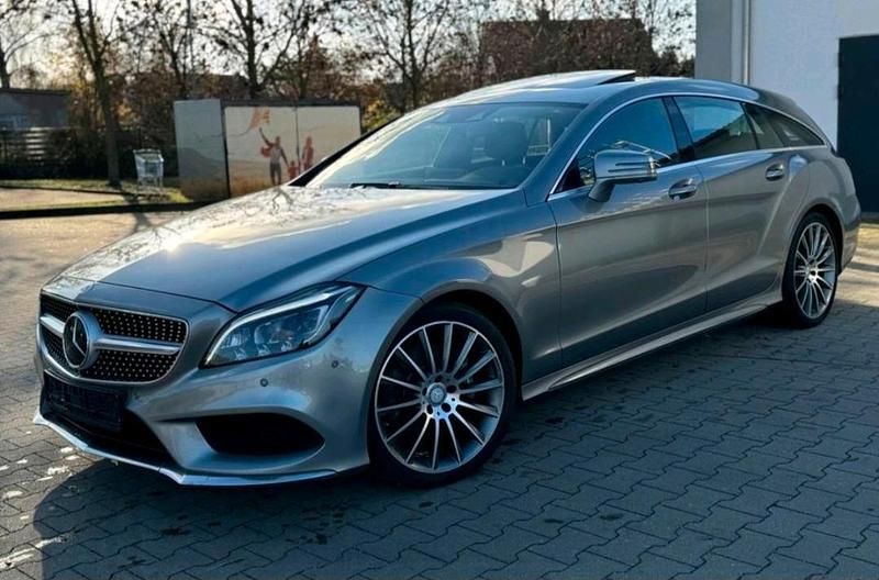 Silber Gebraucht 2018 Mercedes 190 AMG Limousine | 26.490 € - Bild 1/4