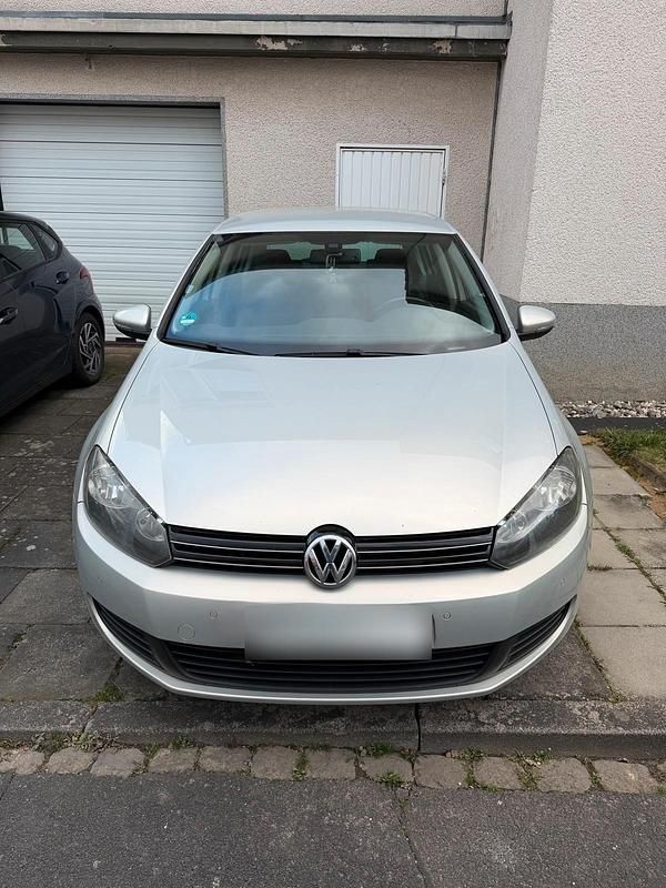 Gebraucht VW Golf VI 102 PS (75 kW) 2009 Silber Kleinwagen