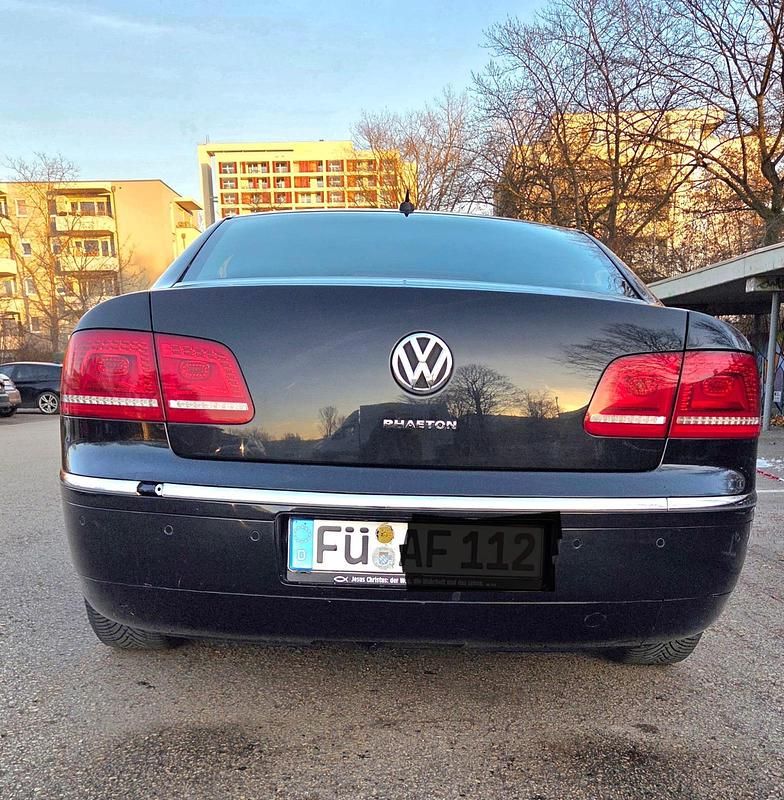 Gebraucht VW Phaeton 239 PS (175 kW) 2011 Schwarz Limousine