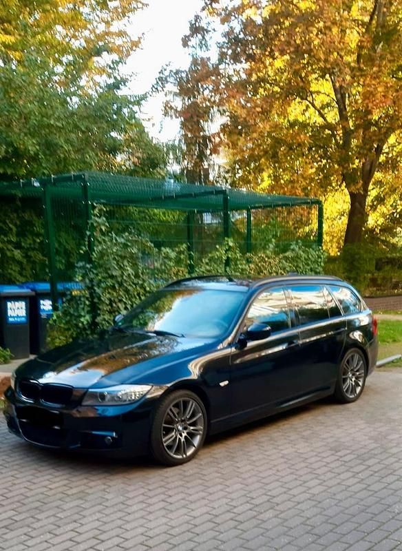 Gebraucht BMW 320 M Sport 184 PS (135 kW) 2012 Schwarz Kombi