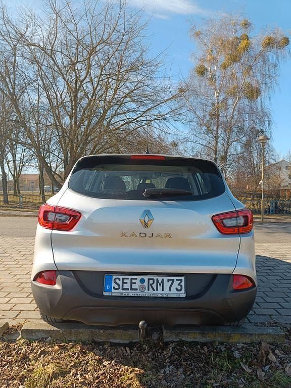 Gebraucht Renault Kadjar Life 131 PS (96 kW) 2017 Silber SUV