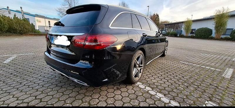 Gebraucht Mercedes C200 AMG line 160 PS (117 kW) 2020 Schwarz Kombi