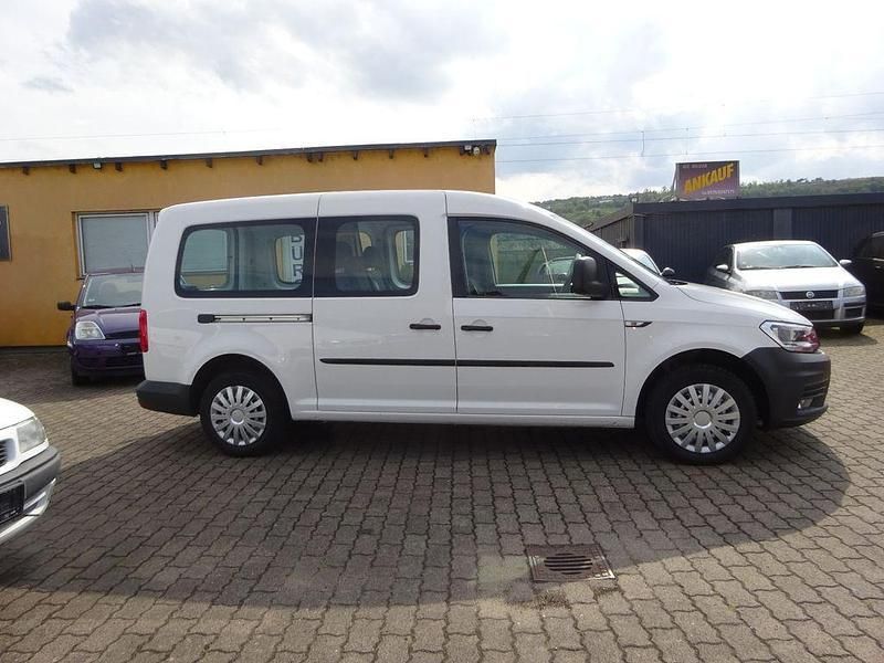 Gebraucht VW Caddy Maxi 102 PS (75 kW) 2017 Weiß Van / Kleinbus