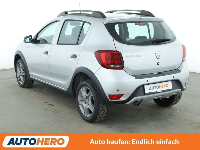 Gebraucht Dacia Sandero Prestige 90 PS (66 kW) 2017 Grau Kleinwagen