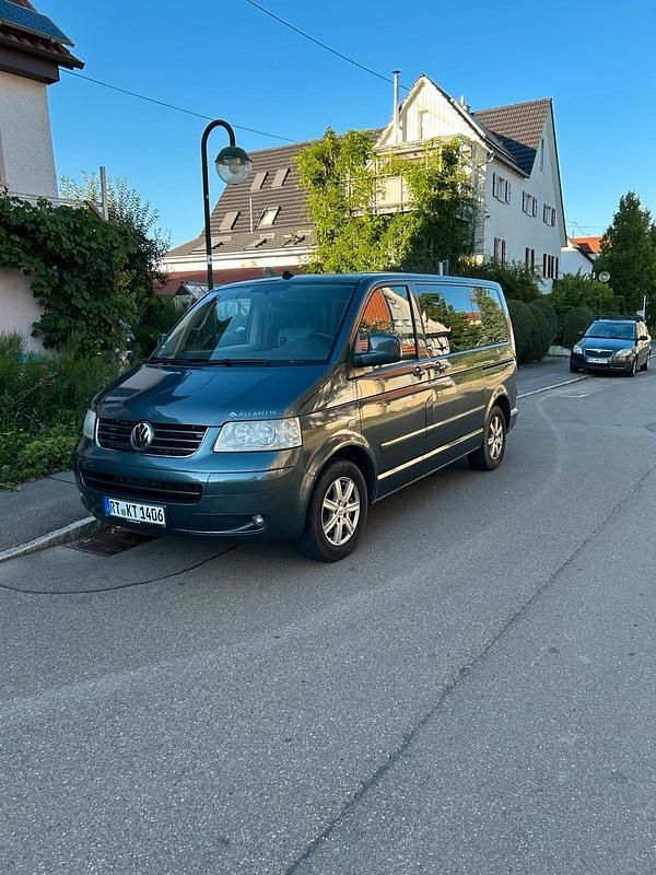 Grau Gebraucht 2007 VW T5 Van | 10.750 € (Fairer Preis) - Bild 1/4