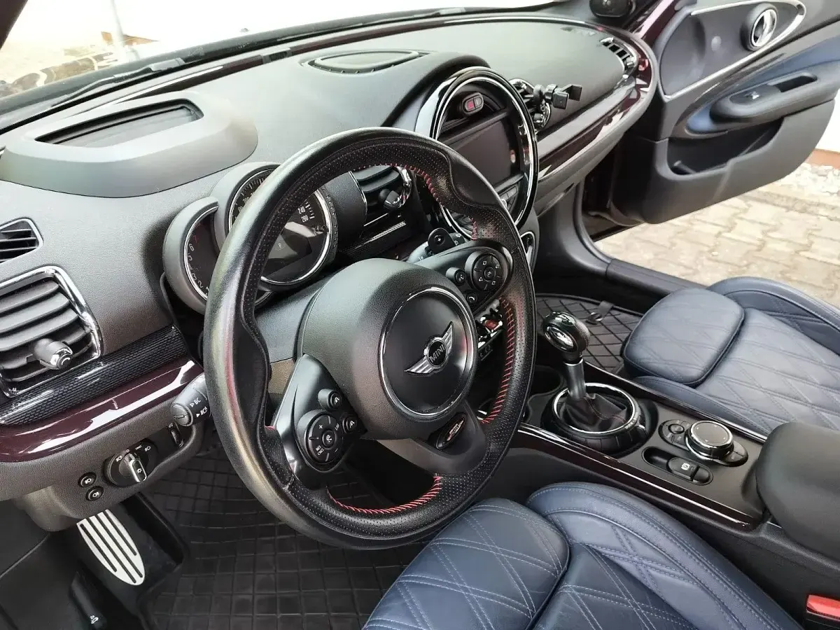 Käytetty Mini Cooper S 192 HP (141 kW) 2018 Ruskea Viistoperä