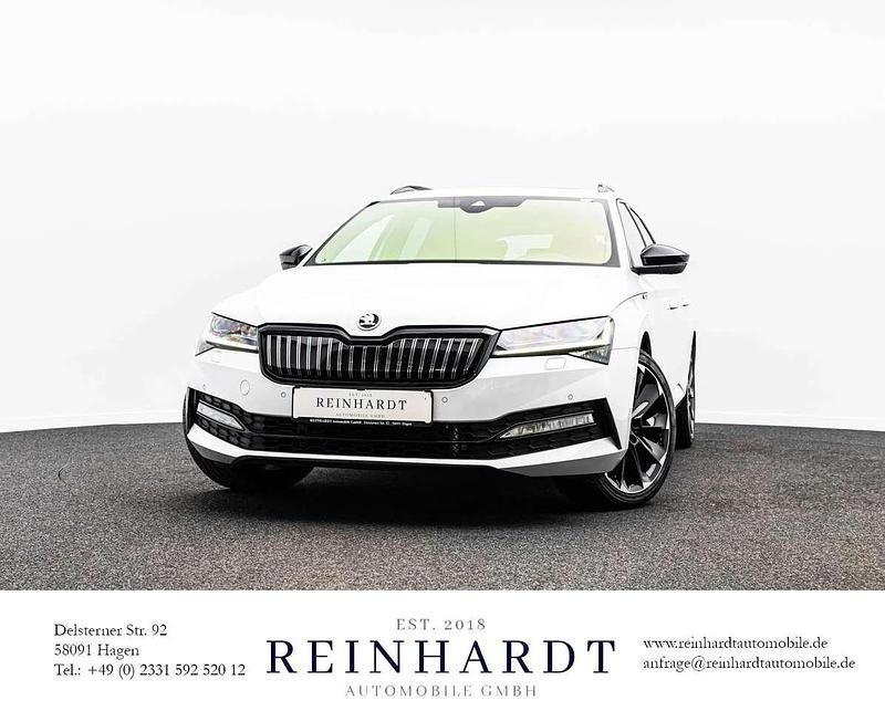 Moonweiss metallic Gebraucht 2020 Skoda Superb SportLine Kombi | 29.140 € (Etwas zu teuer) - Bild 1/3