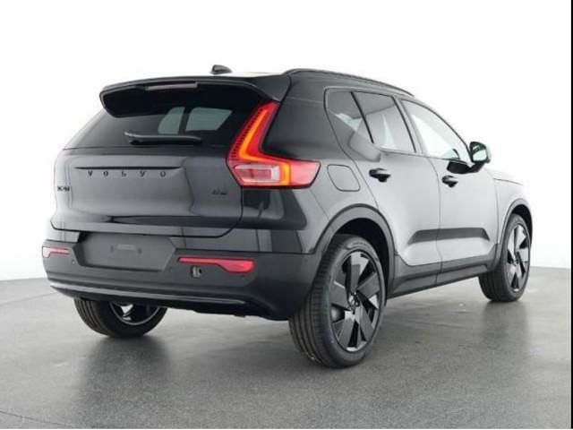 Gebraucht Volvo XC40 Plus 163 PS (119 kW) 2025 Schwarz SUV