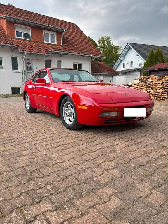 Rot Gebraucht 1984 Porsche 944 Coupé | 11.500 € - Bild 1/4