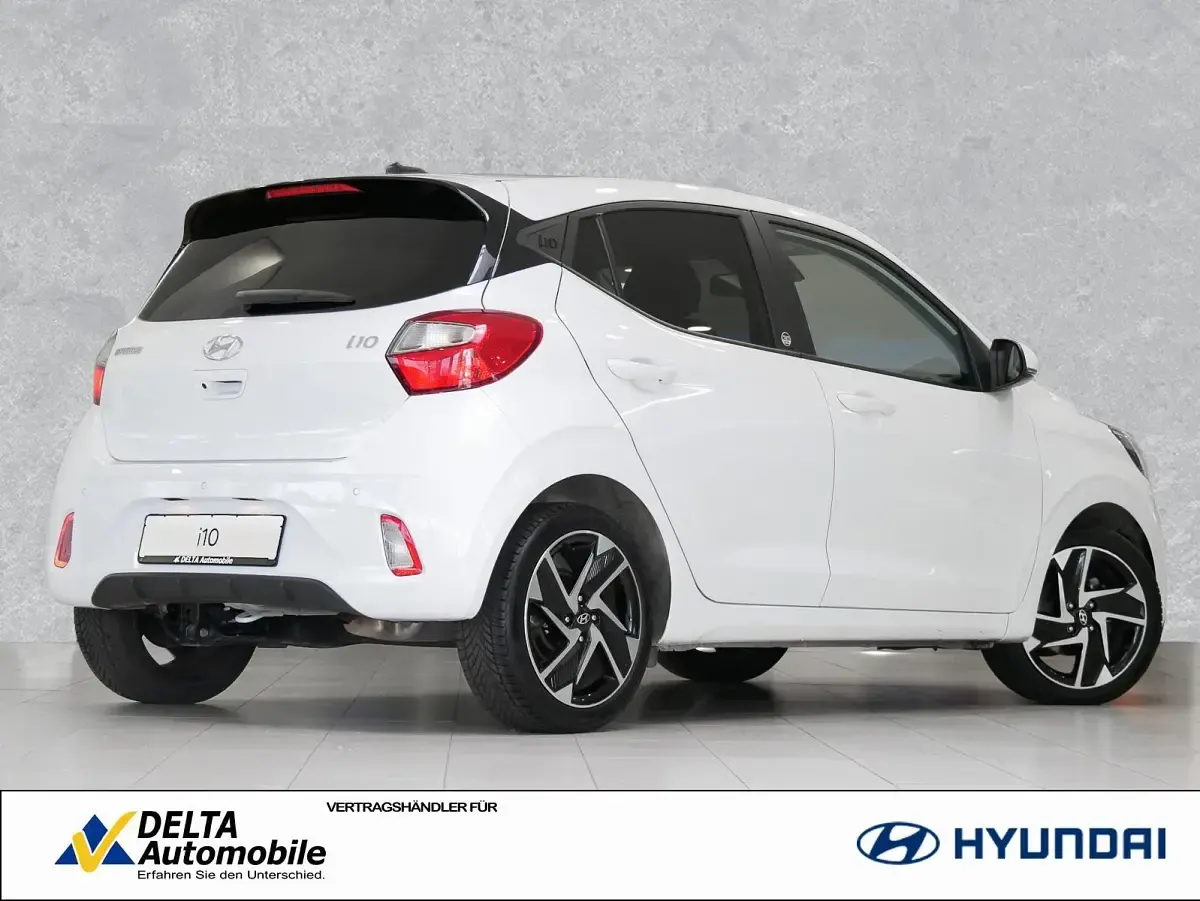 Gebraucht Hyundai i10 Edition 30 100 PS (73 kW) 2021 Weiß Kleinwagen