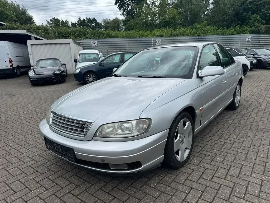 Gebraucht Opel Omega Elegance 144 PS (105 kW) 2000 Grau Limousine