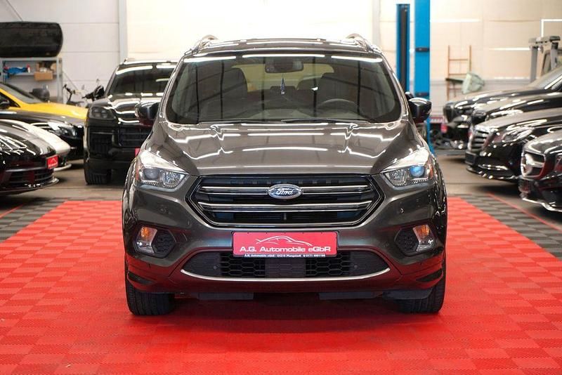 Gebraucht Ford Kuga ST-Line 150 PS (110 kW) 2017 Grau SUV