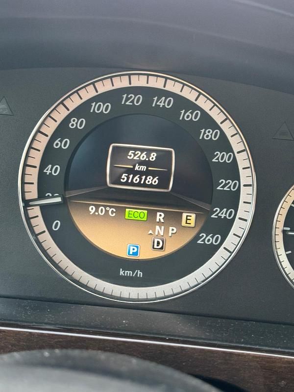 Gebraucht Mercedes E200 136 PS (100 kW) 2011 Gelb Kombi