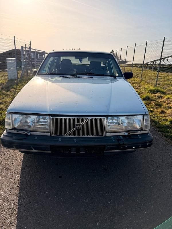 Gebraucht Volvo 940 131 PS (96 kW) 1993 Silber Limousine