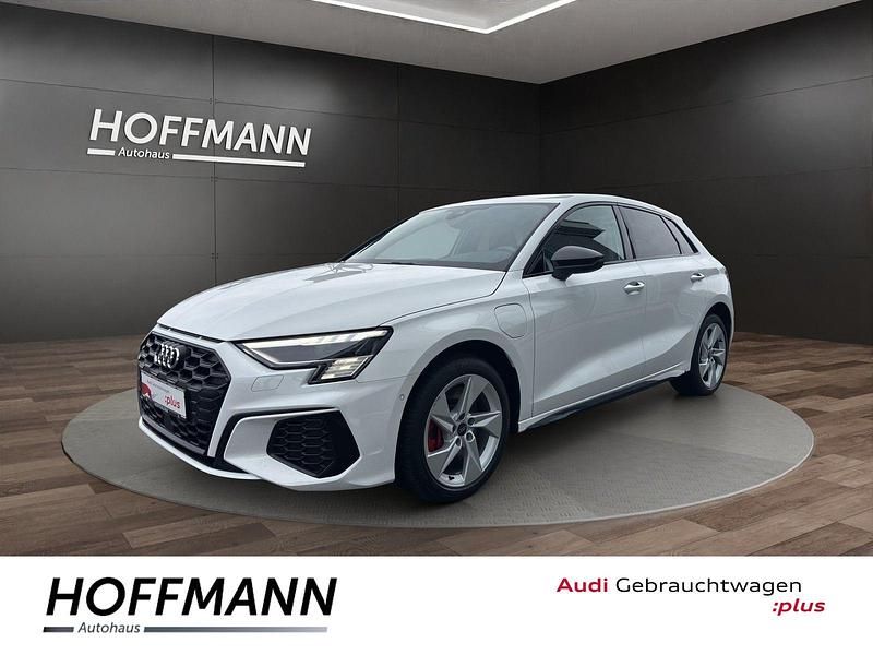 Weiß Gebraucht 2022 Audi A3 S-Line Limousine | 26.990 € (Guter Preis) - Bild 1/4