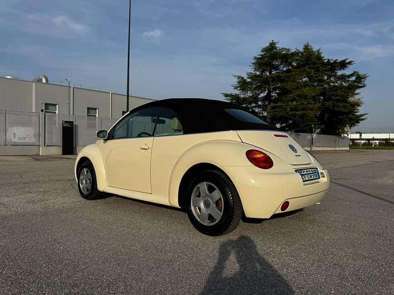 Gebraucht VW New Beetle Cabriolet 101 PS (74 kW) 2004 Weiß Cabrio