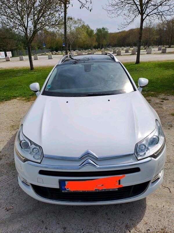 Weiß Gebraucht 2012 Citroën C5 Exclusive Kombi | 5.000 € (Fairer Preis) - Bild 1/4