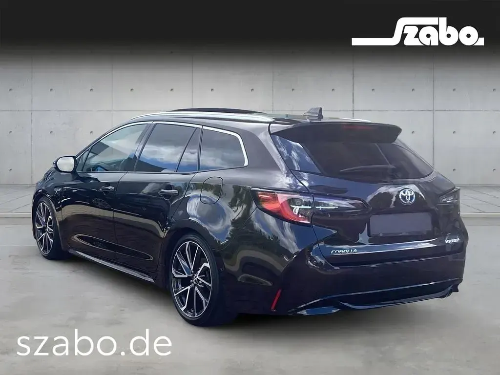 Gebraucht Toyota Corolla Lounge 180 PS (132 kW) 2019 Braun Kombi