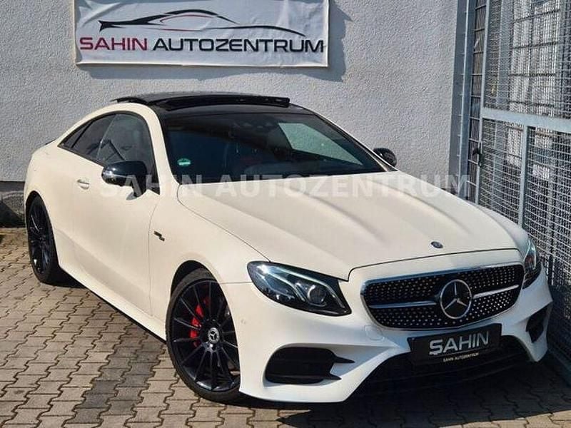 Gebraucht Mercedes E400 AMG 333 PS (244 kW) 2017 Frozen diamant white Coupé
