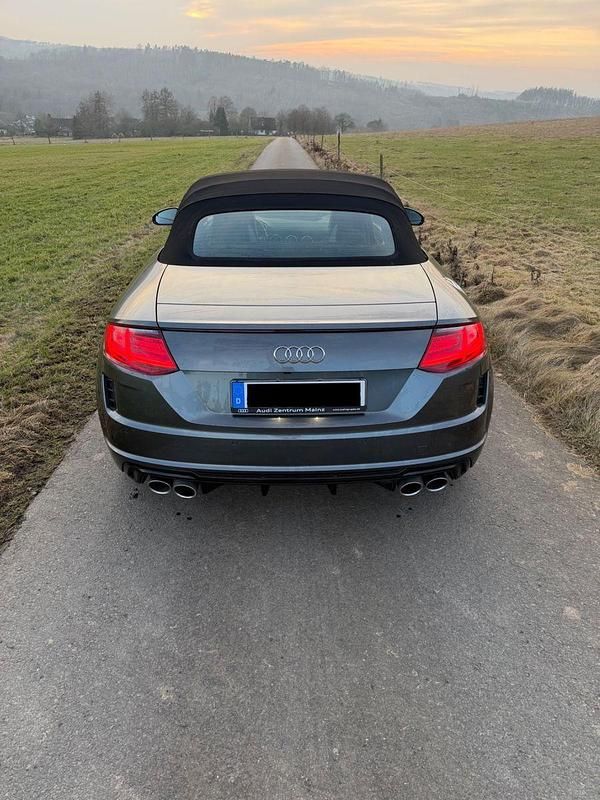 Gebraucht Audi TTS Design 320 PS (235 kW) 2021 Grau Cabrio