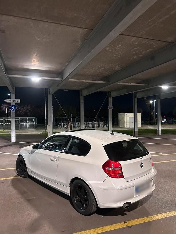 Gebraucht BMW 120 Coupé 177 PS (130 kW) 2008 Weiß Coupé