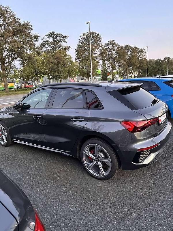 Gebraucht Audi A3 e-tron S-Line 150 PS (110 kW) 2023 Grau Kleinwagen