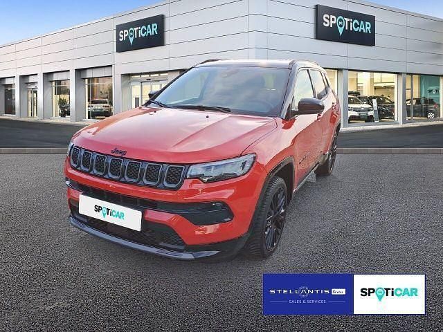 Gebraucht Jeep Compass 131 PS (96 kW) 2024 Rot SUV