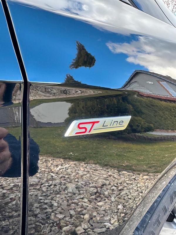 Gebraucht Ford Focus ST-Line 140 PS (102 kW) 2018 Schwarz Kombi