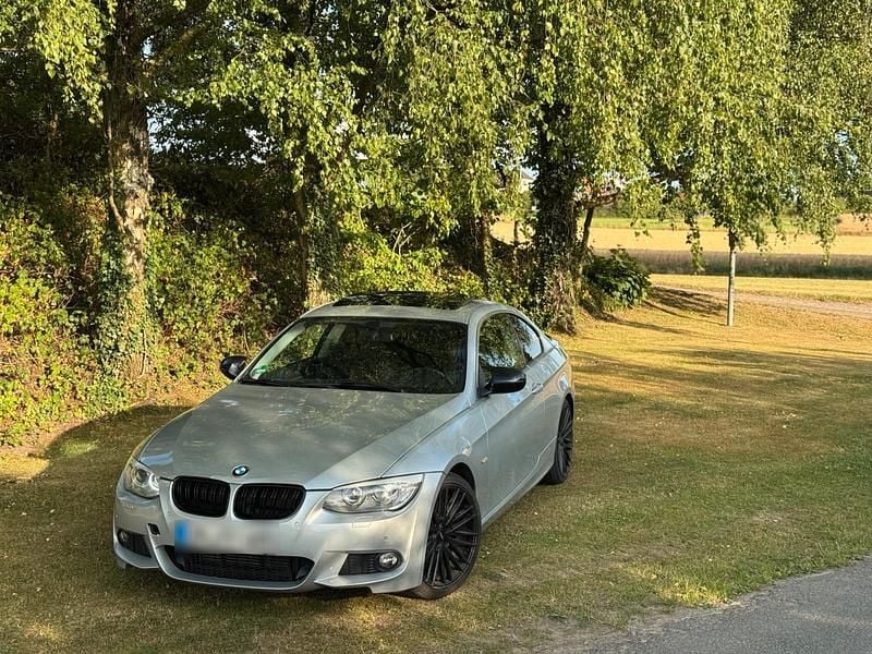 Second-hand BMW 330 245 CP (180 kW) 2011 Argintiu Coupe