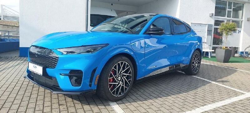 Blau Gebraucht 2021 Ford Mustang Mach-E GT SUV | 47.990 € (Fairer Preis) - Bild 1/4