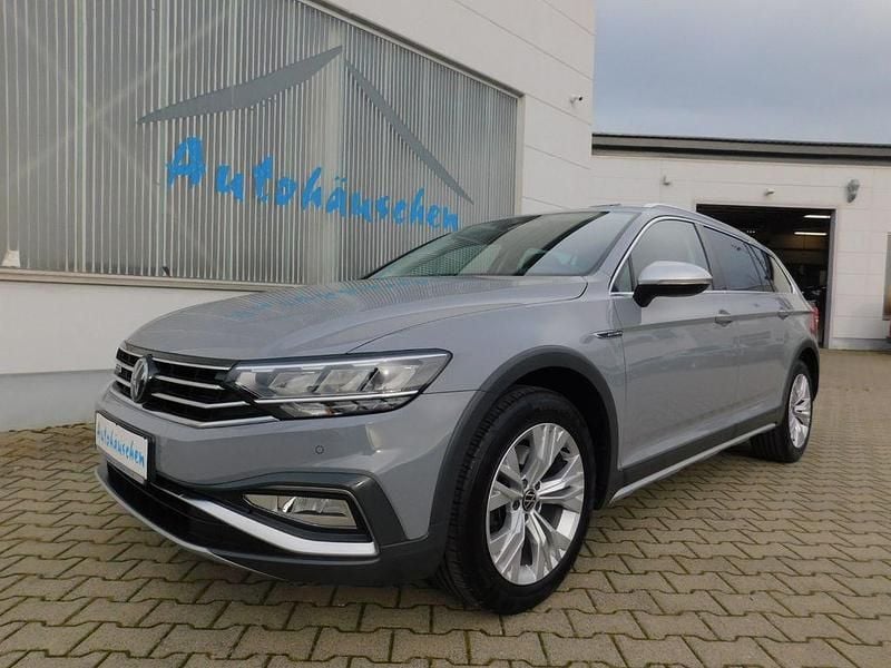 Grau Gebraucht 2022 VW Passat Alltrack Kombi | 24.999 € (Guter Preis) - Bild 1/4