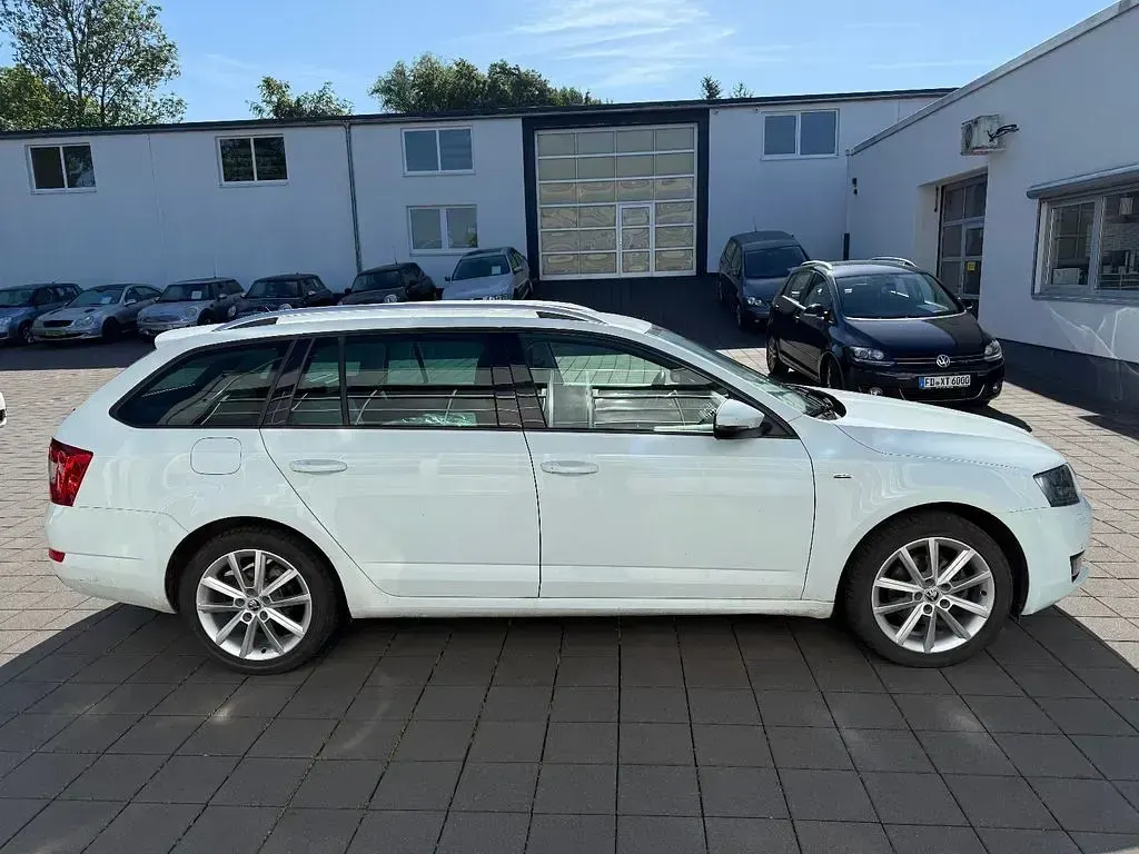 Brugt Skoda Octavia Joy 150 HK (110 kW) 2016 Hvid Stationcar