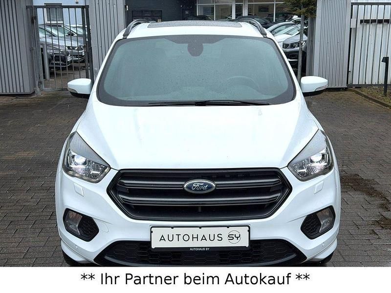 Gebraucht Ford Kuga ST-Line 179 PS (131 kW) 2018 Weiß SUV