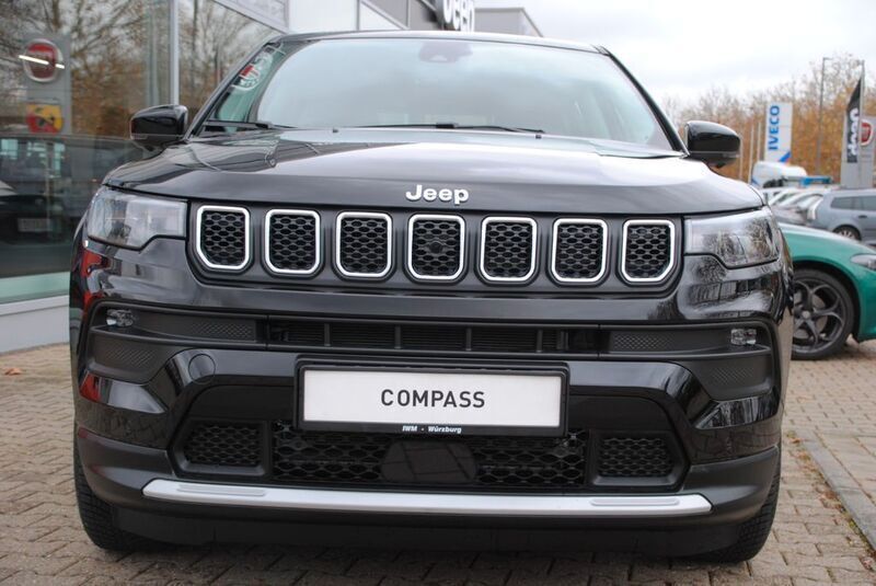 Gebraucht Jeep Compass Altitude 131 PS (96 kW) 2024 Schwarz SUV