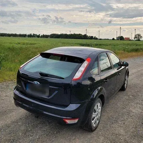 Gebraucht Ford Focus 101 PS (74 kW) 2009 Schwarz Limousine