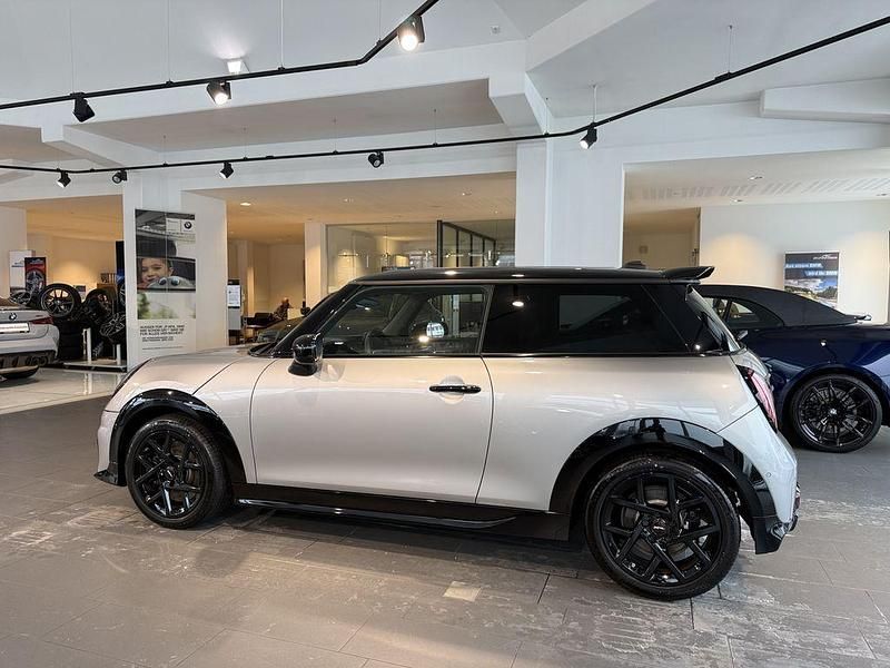 Gebraucht Mini John Cooper Works 204 PS (150 kW) 2024 Silber Kleinwagen