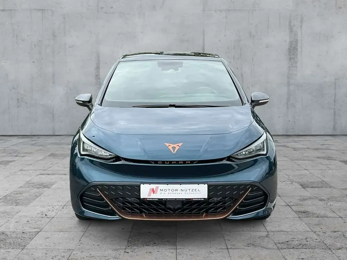 Gebraucht Cupra Born 150 kW (204 PS) 2022 Aurorablau Kleinwagen