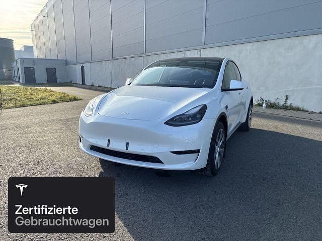 Weiß Gebraucht 2022 Tesla Model Y Long Range AWD SUV | 37.300 € (Fairer Preis) - Bild 1/4
