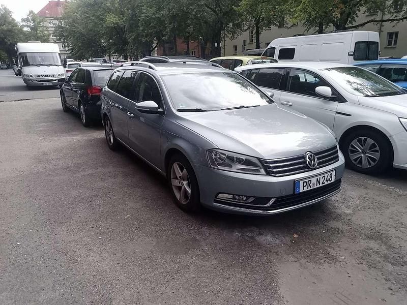 Gebraucht VW Passat Trendline 140 PS (102 kW) 2011 Kombi