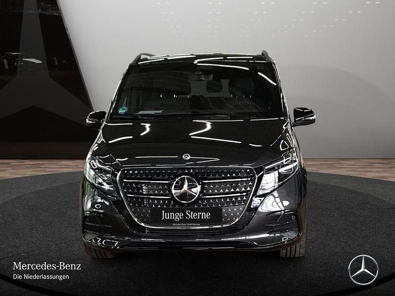 Gebraucht Mercedes V300 Avantgarde 237 PS (174 kW) 2025 Grau Van / Kleinbus