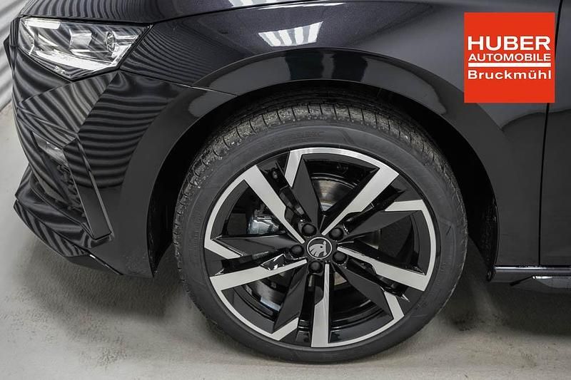Gebraucht Skoda Scala Monte Carlo 116 PS (85 kW) 2025 Black magic metallic (1z) Kleinwagen