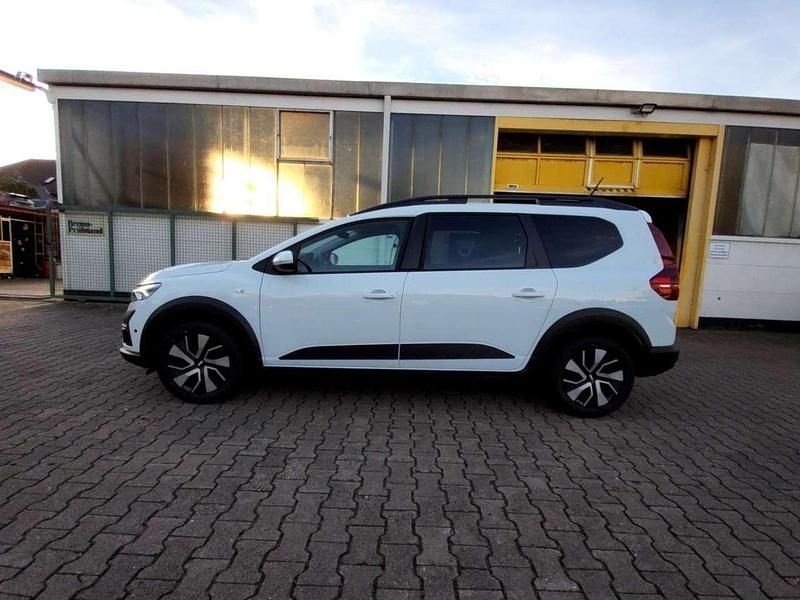 Neu Dacia Jogger Expression 101 PS (74 kW) 2025 Arktisweiß Van / Kleinbus
