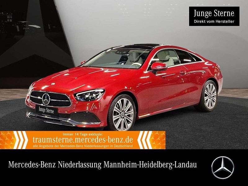 Rot Gebraucht 2022 Mercedes E200 Coupé | 43.890 € (Fairer Preis) - Bild 1/3