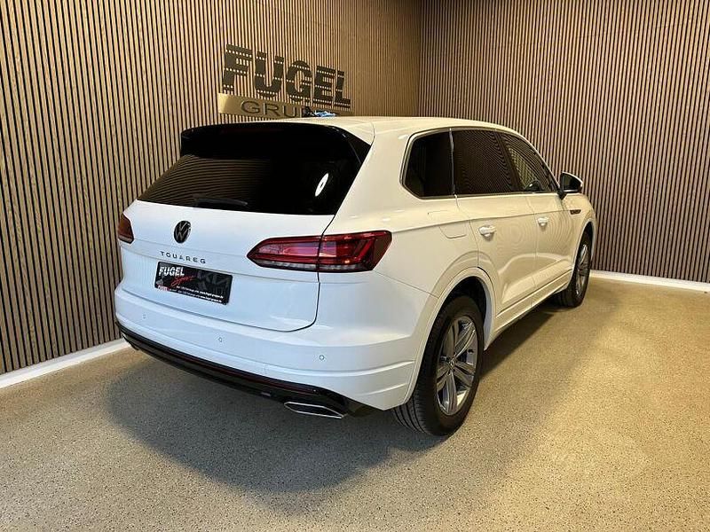 Gebraucht VW Touareg R-line 286 PS (210 kW) 2021 Pure white SUV