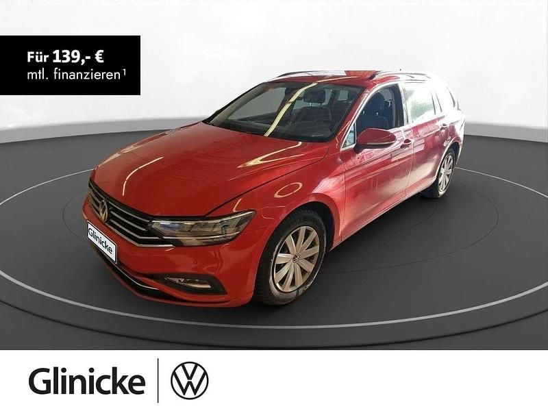 Second-hand VW Passat Business 122 CP (89 kW) 2023 Roșu Break