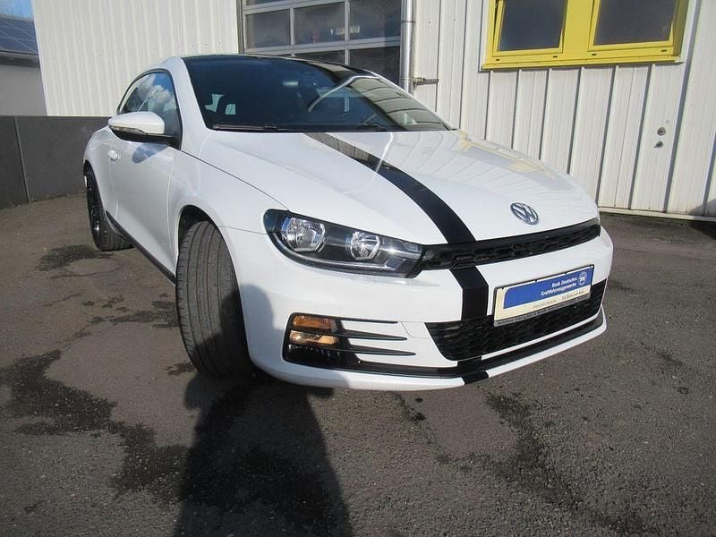 Gebraucht VW Scirocco 125 PS (91 kW) 2017 Weiß Coupé